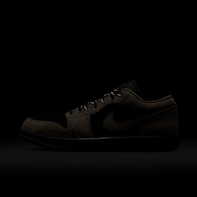 NIKE公式】エア ジョーダン 1 LOW SE メンズシューズ.オンラインストア